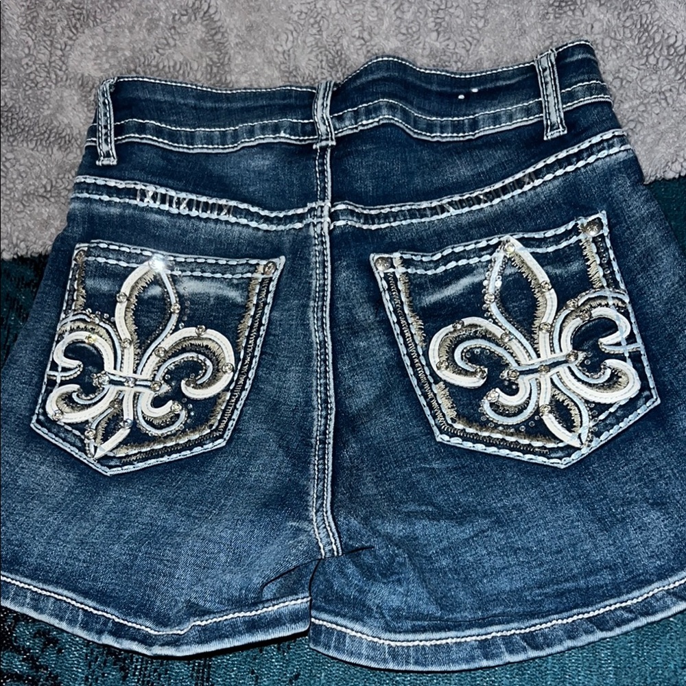 Embroidered Denim Shorts with Fleur-de-Lis Design